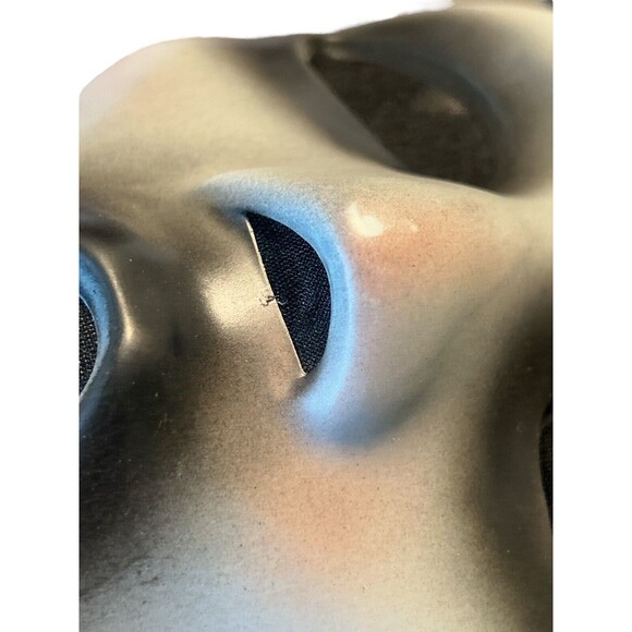 SCREAM The TV Series Mask Gray Plastic Halloween Costume MTV Fun World NEW A3 - Picture 4 of 5